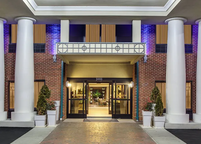 Holiday Inn Express Hotel & Suites Greensboro-East By Ihg